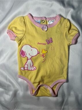 Vintage Baby Snoopy Woodstock Pink Yellow Preemie Bodysuit Rare Infant Outfit‎